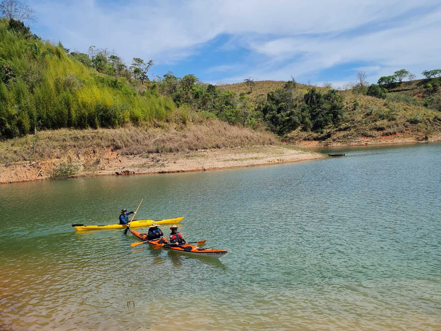 Passeio de caiaque oceânico em Santa Branca.